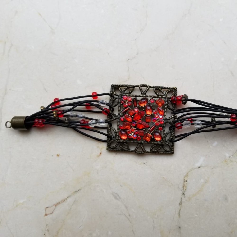 BLACK METAL BRACELET with Red Stones - Picture 3 of 4